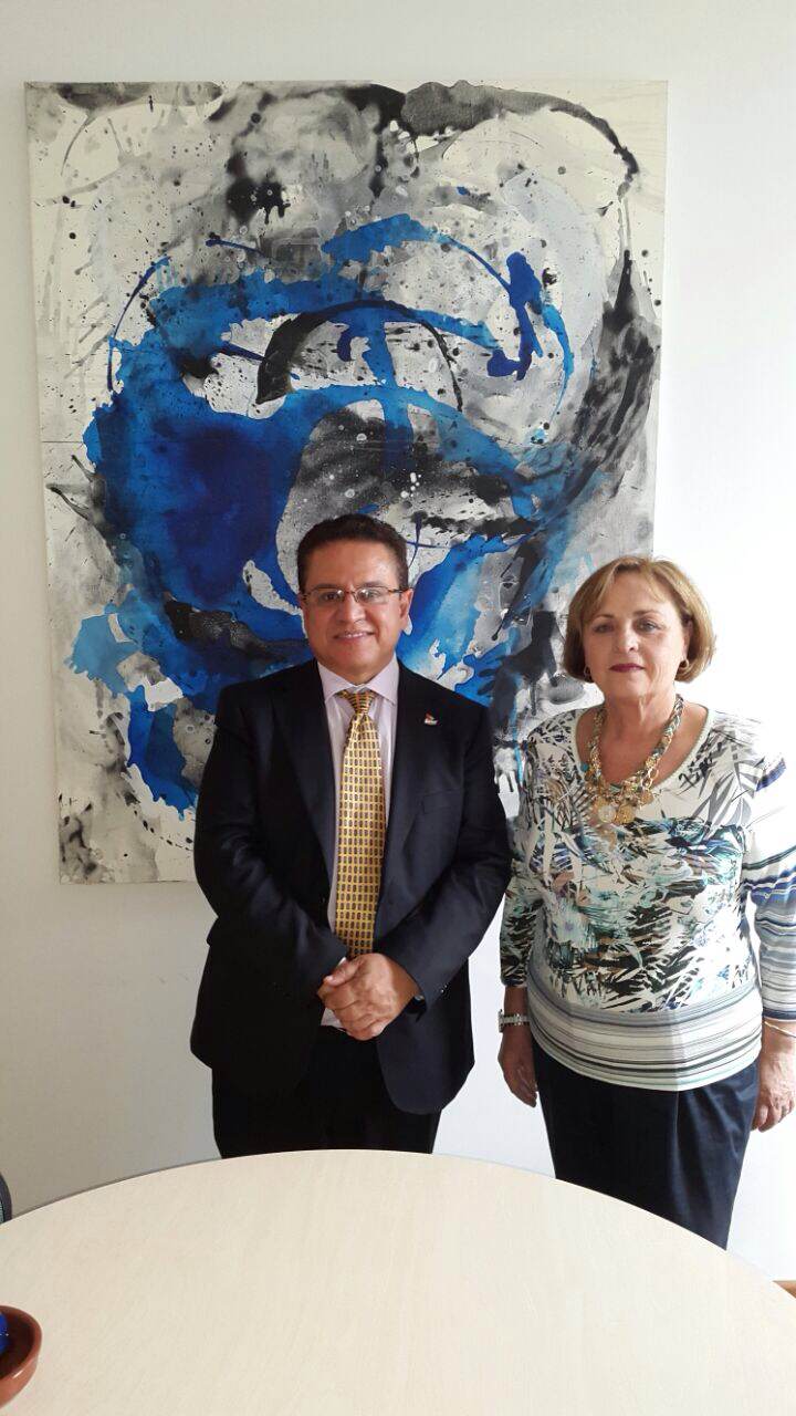 Rector Oscar Leon y Maria Castillo en visita oficial Universidad de Malaga
