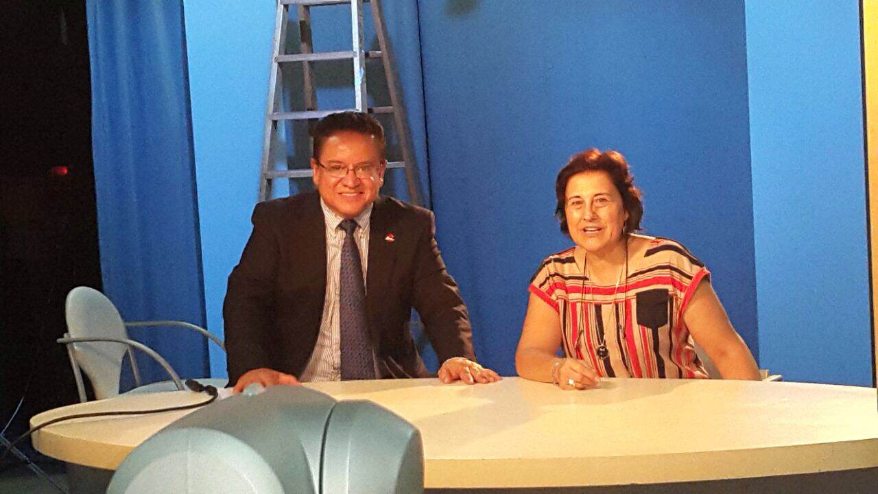 Rector Oscar Leon con Sara Osuna en visita oficial UNED Madrid