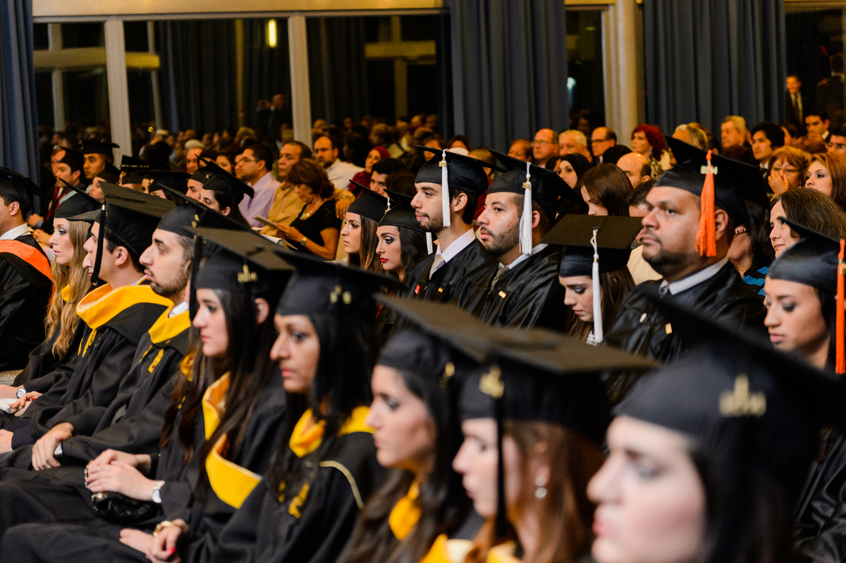 Maestrias en Panamá: Graduación de egresados de la Maestría MBA de FIU (Florida International University) en QLU - University of Louisville Panamá﻿